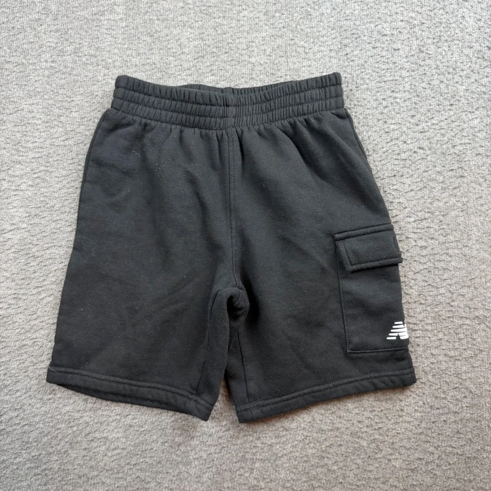 New Balance Shorts Kids Size 10 Black Knit Fleece Logo Athletic